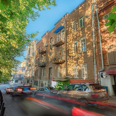 Old Tbilisi, In Front Of Wine Factory Apartment Exterior photo