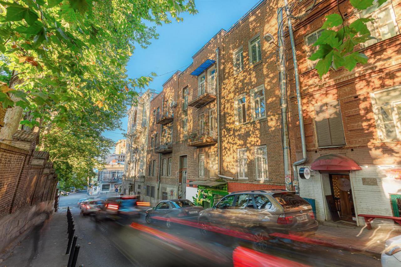 Old Tbilisi, In Front Of Wine Factory Apartment Exterior photo